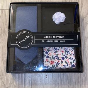 Tie, lapel pin, and pocket square fit